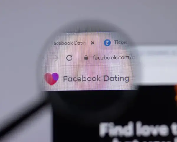 Szukasz miłości? Zobacz Facebook Dating, gdzie znajdziesz grupy randkowe na FB i dopasujesz się do osób o podobnych zainteresowaniach.